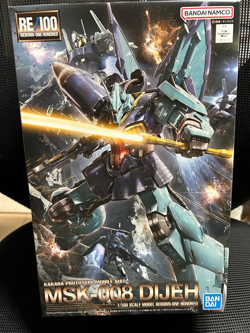 BANDAI REディジェ1/100