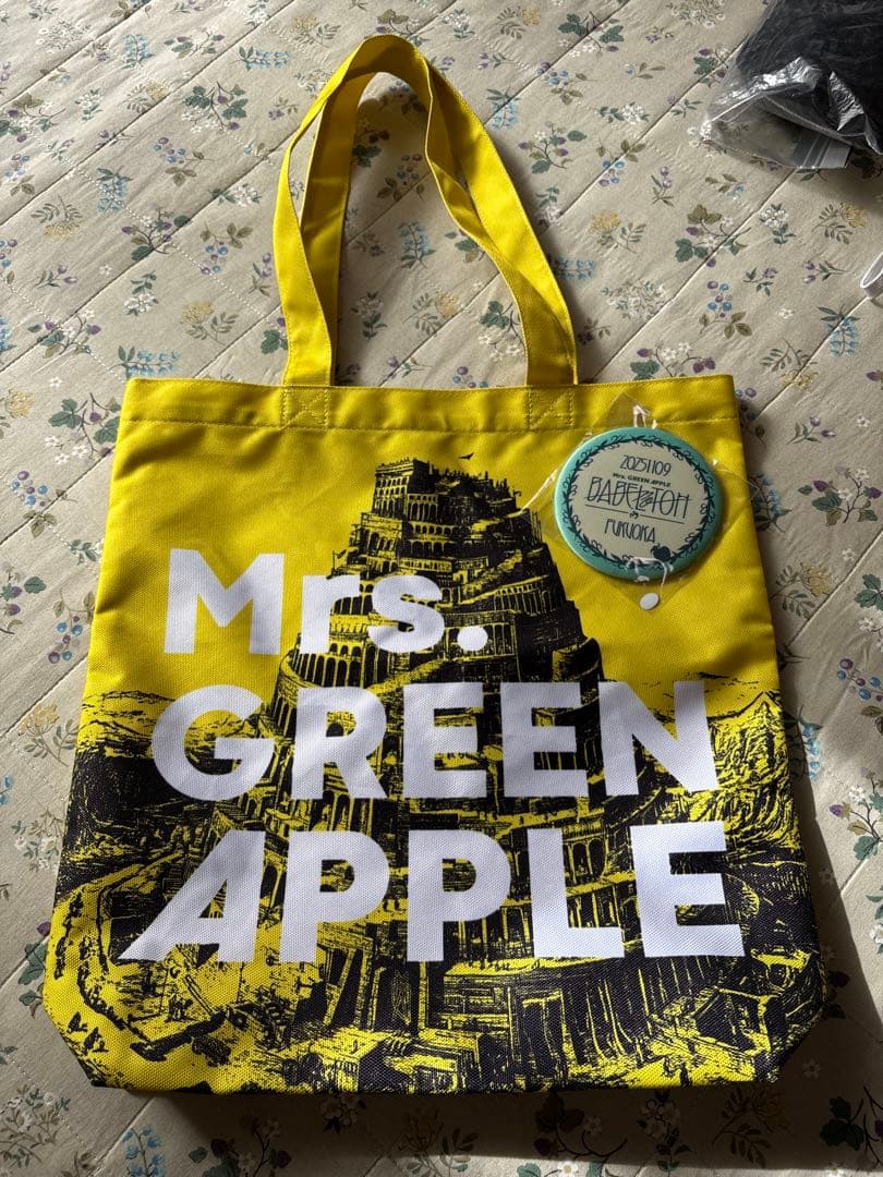 Mrs. GREEN APPLE りんごジャム特典　トートバッグ バッジ付き