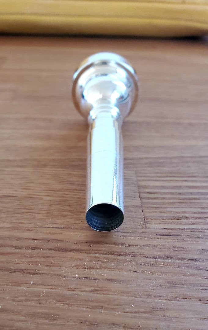 Monette Unity B4-7 Retro モネット