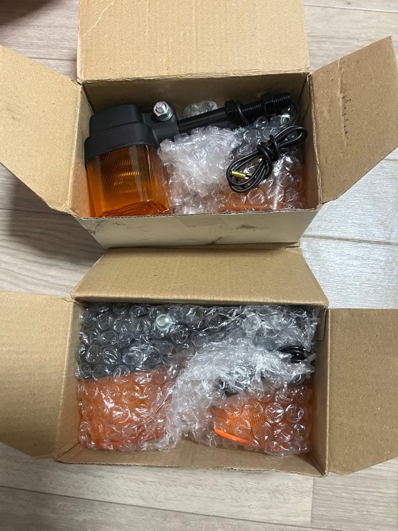 角型　ヨーロピアンウインカー 4個　オレンジ/ブラック