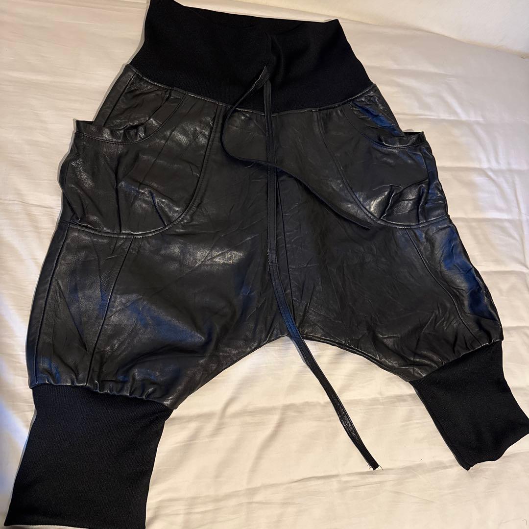 テ*ン様 WORCA レザーハーフサルエルパンツ