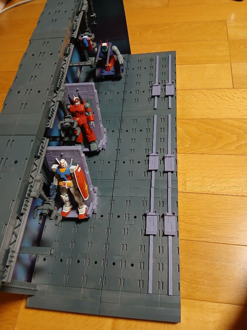 ロボット魂　ジオラマ　ガンダム フィギュア 1/144 スケール