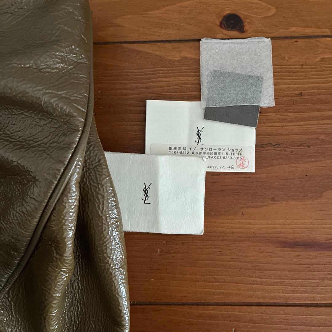 YVES SAINT LAURENT パテントトートバッグ　ローディ　グレー