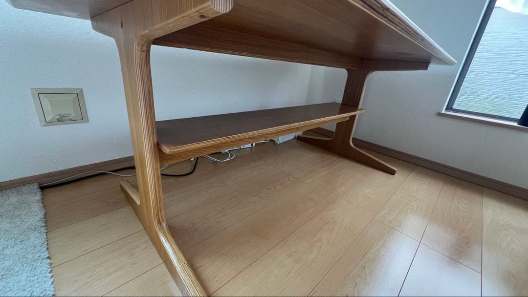 無印良品リビングでもダイニングでもつかえるテーブル　オーク材１５０×８０×６０