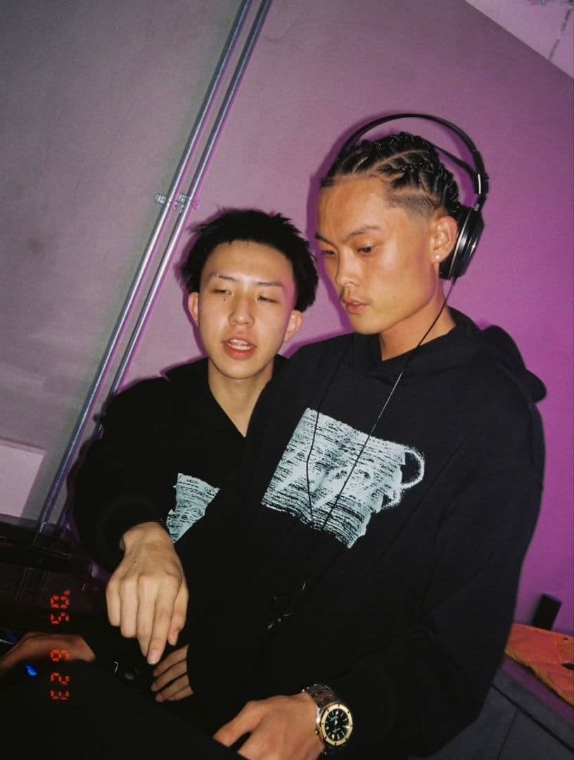 swagginboyzz　パーカー　スウェットパンツ　セットアップ　sサイズ