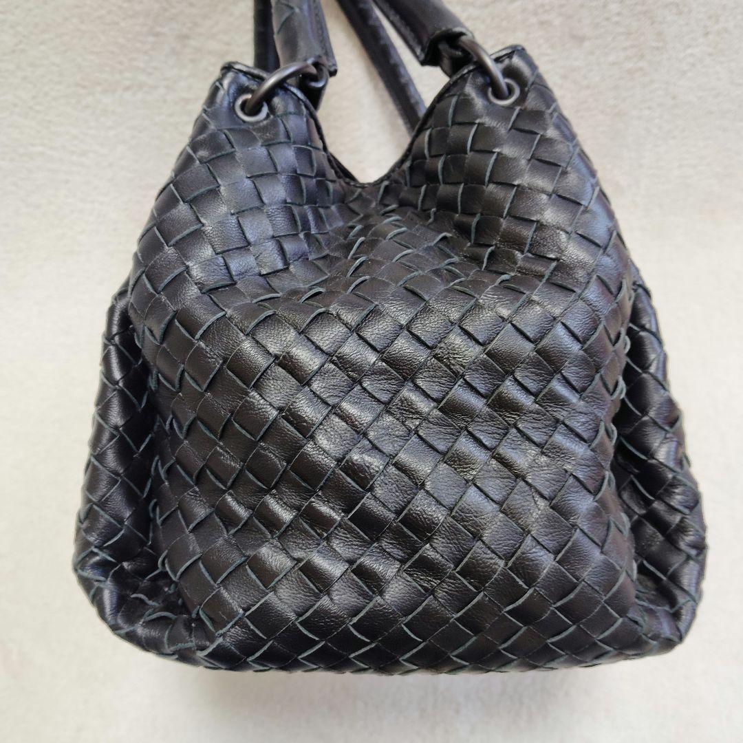 ボッテガヴェネタ　パラシュート　ワンショルダーバッグ　イントレチャート　ブラック