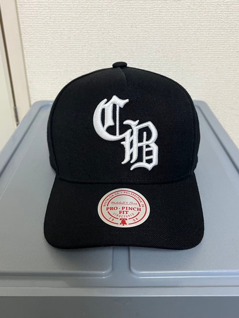 ミッチェルアンドネス シカゴブルズPRO PINCH SNAPBACKキャップ