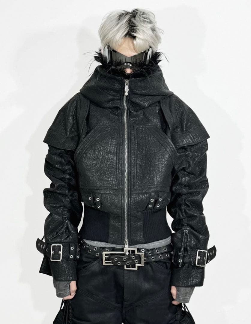 2点セット レザージャケット、デニムパンツ