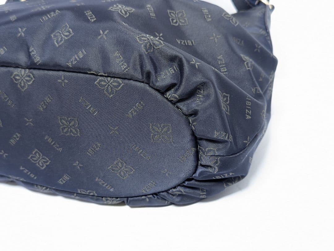 IBIZA　ナイロン　ショルダーバック　総柄 ネイビー