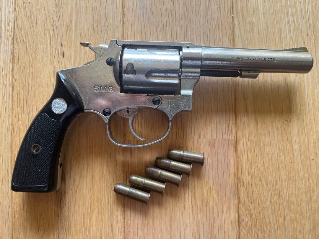 国際産業　金属製リボルバー カートリッジ5個付き　未発火