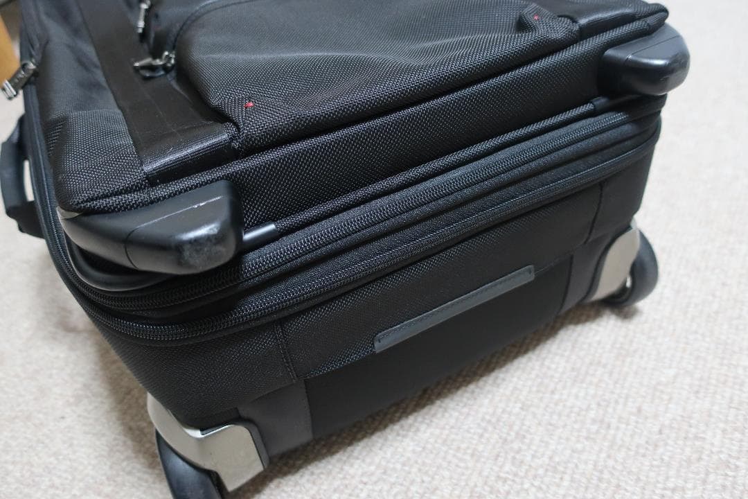 トゥミ TUMI キャリーバッグ【型番 22420】