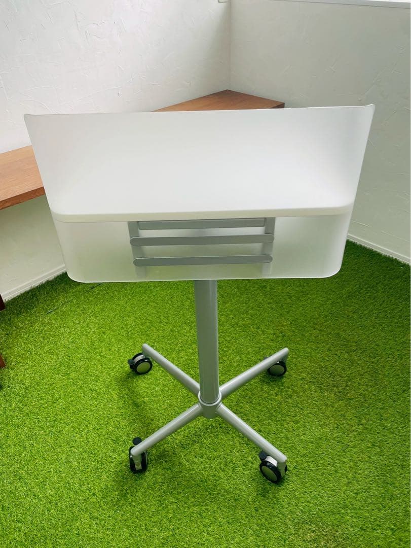 【美品】サンワサプライ 講演台 演台 100-DESK096 中棚付