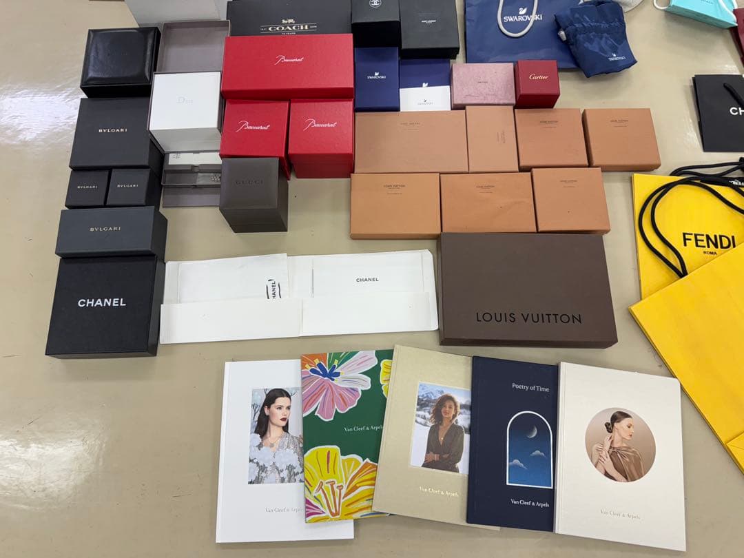 ブランドショッパー　ジュエリーケース　時計空箱　コマ　まとめ売り