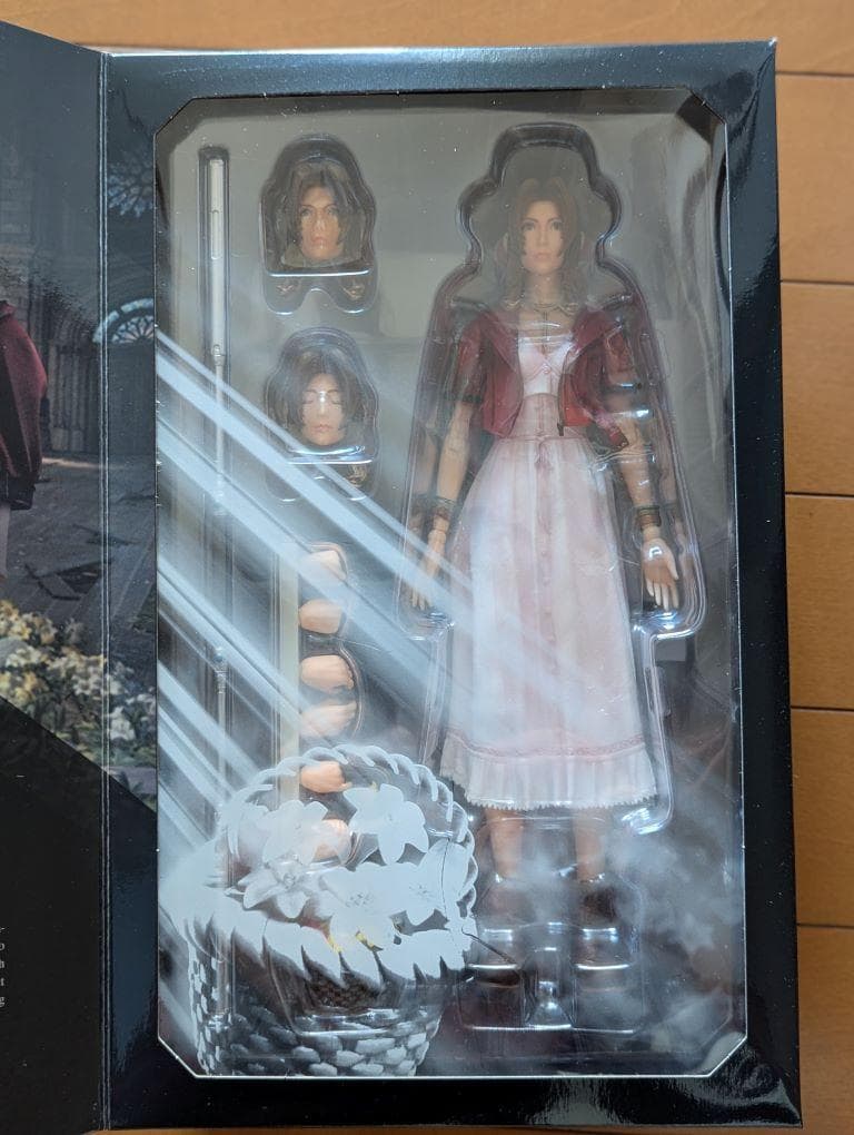 FINAL FANTASY VII エアリス PLAY ARTS改 FF7