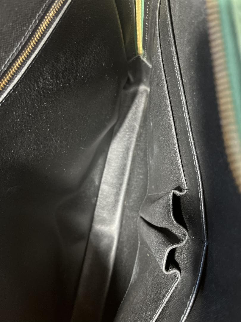 Louis Vuitton エピレザー ビジネスバッグ グリーン