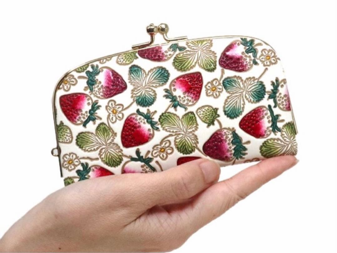 ☆ 新品未使用 ☆ 文庫屋「大関」いちご天溝がま口