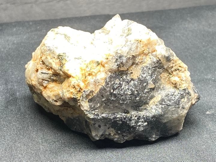 ザギ水晶　ザギマウンテンクォーツ　92g