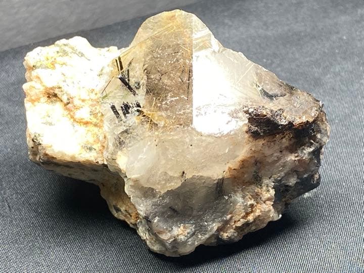 ザギ水晶　ザギマウンテンクォーツ　92g