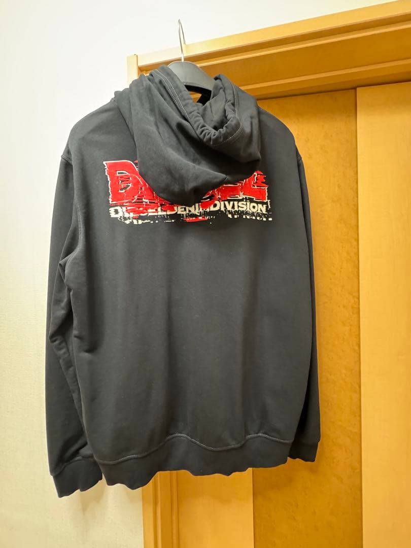 大人気のDIESEL グレー パーカー