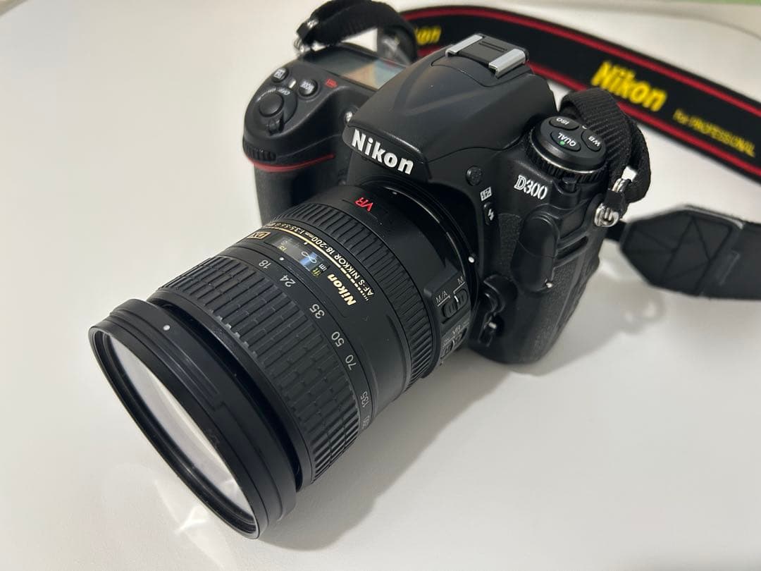 NikonD300本体 レンズ付き