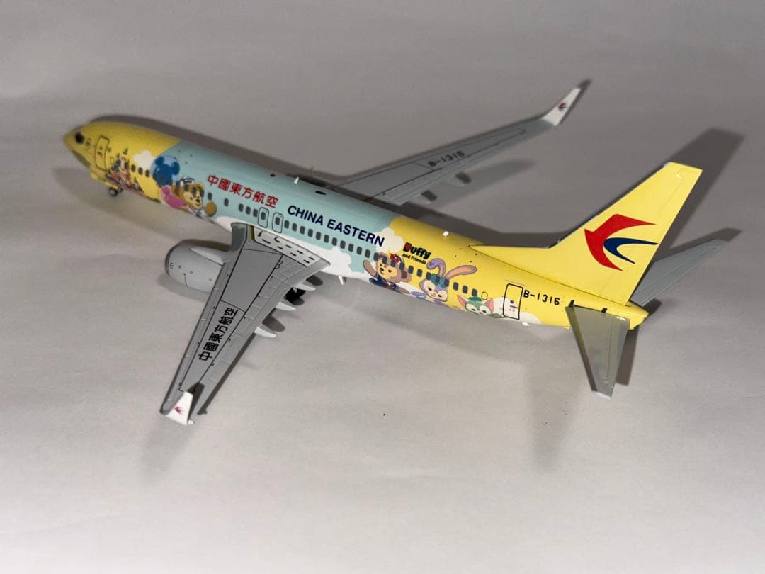 中国東方航空 B738 1/200
