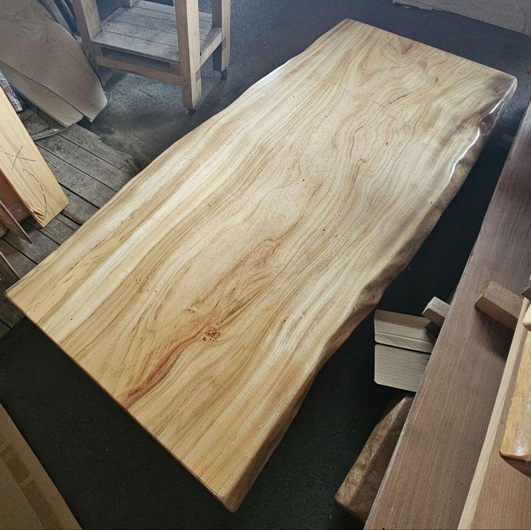 y*i様 楠　一枚板　ダイニング　テーブル　高級　おしゃれ　杢　栃　座卓