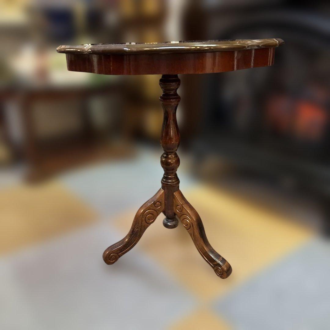 イタリー製　サイドテーブル