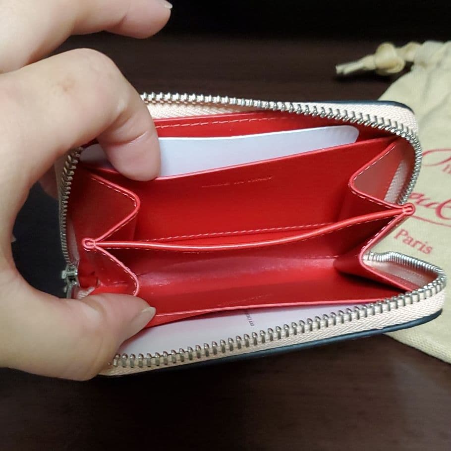 『引っ越しセール』ルブタン　ケース、カードケース