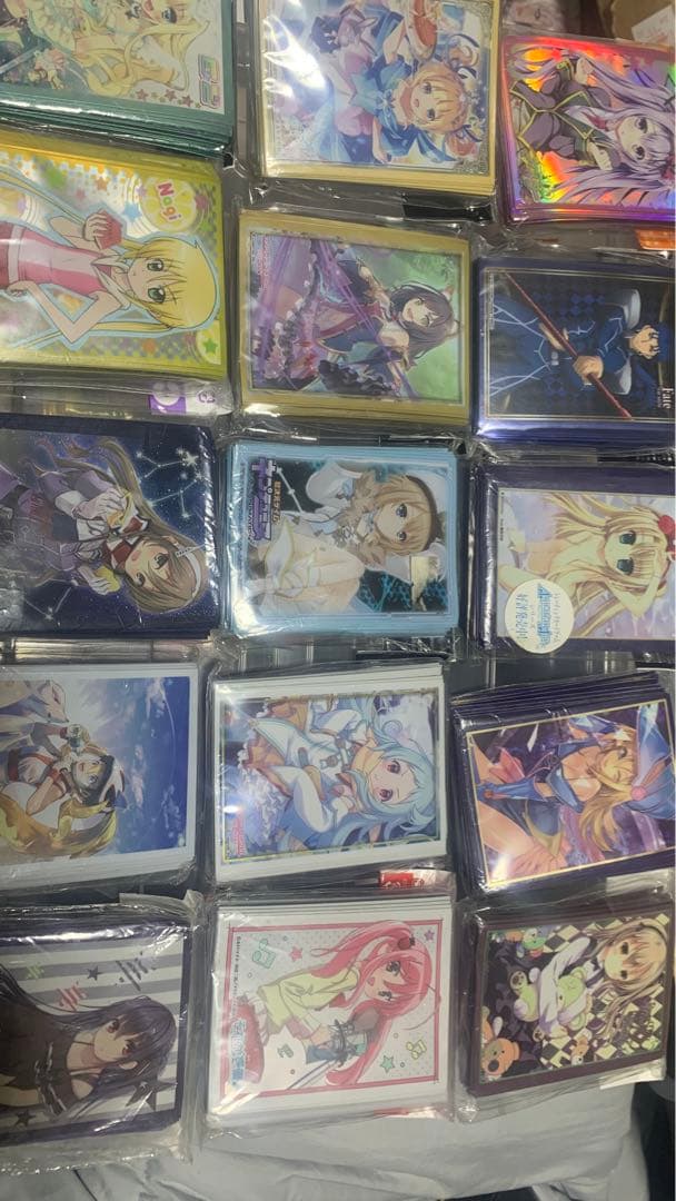 アニメキャラクター トレーディングカード多数