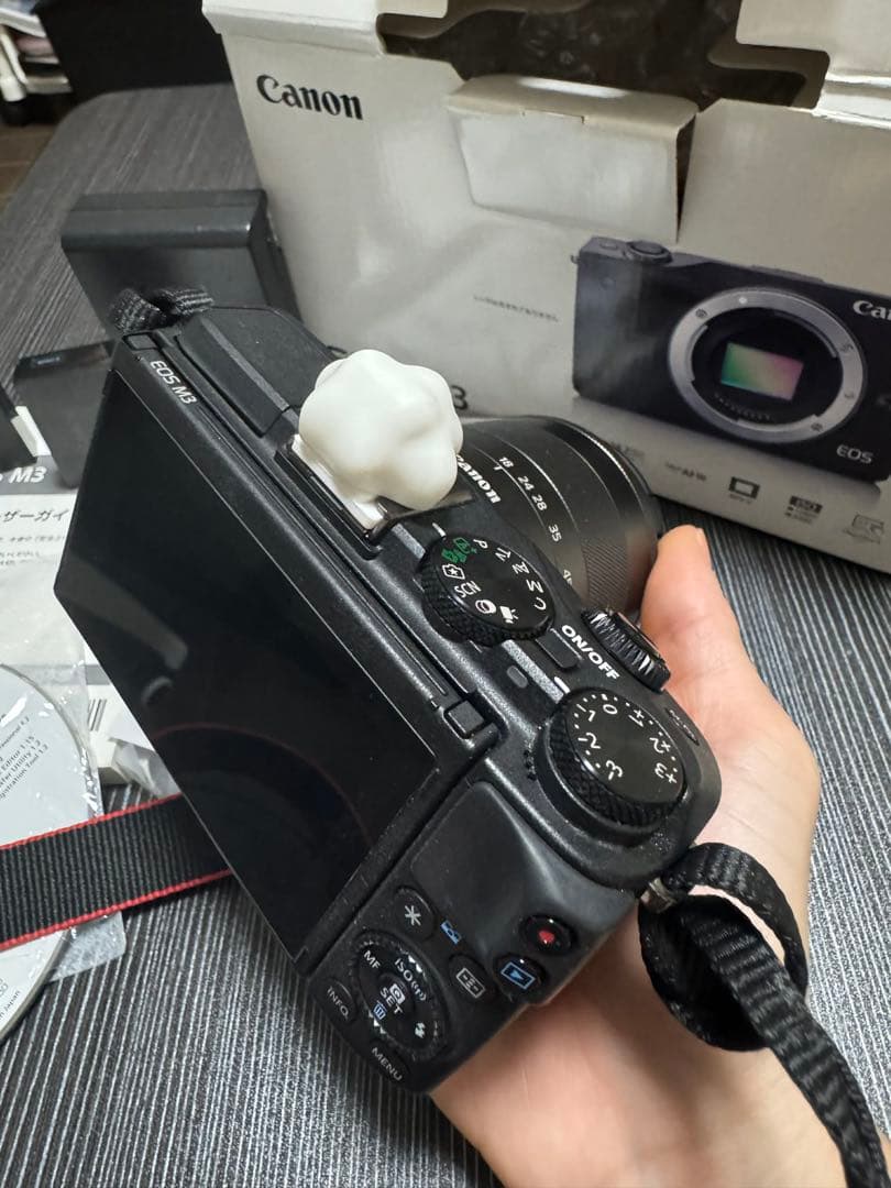 Canon EOS M3 ミラーレスカメラ 18-55mm