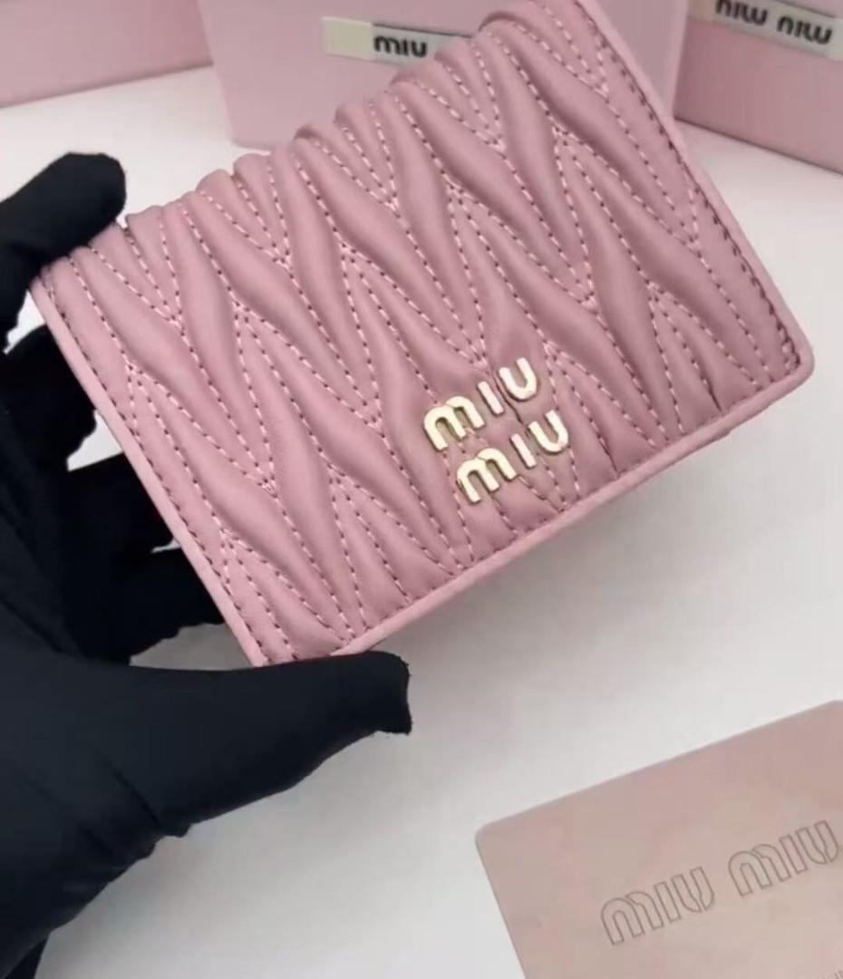 miu miu 折り財布 3