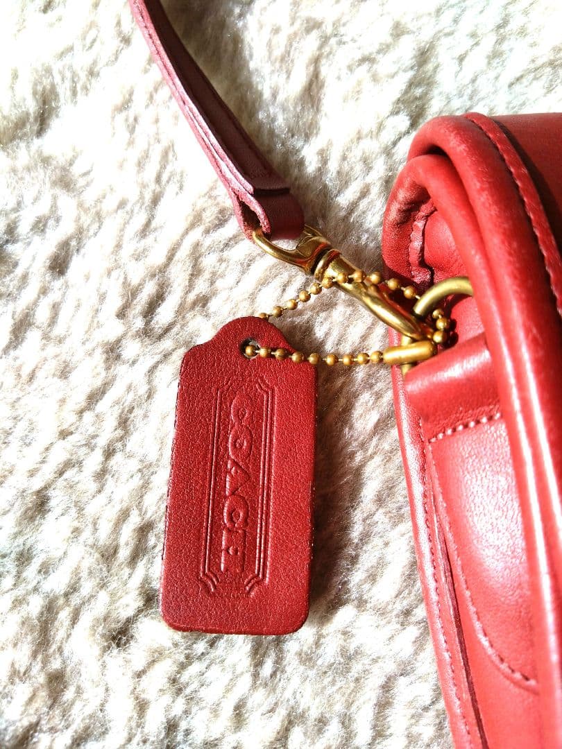 オールドコーチ ショルダーバッグ　レッド