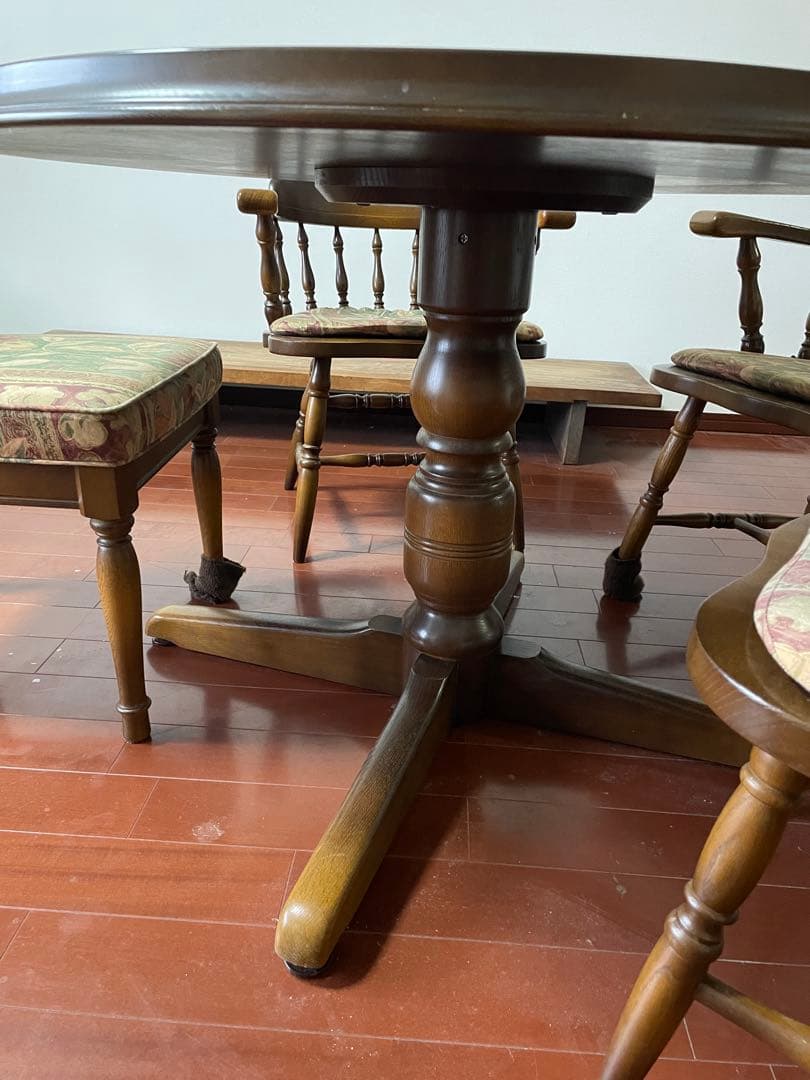 飛騨産業 キツツキ ダイニングテーブル チェアセット 丸テーブルのみ