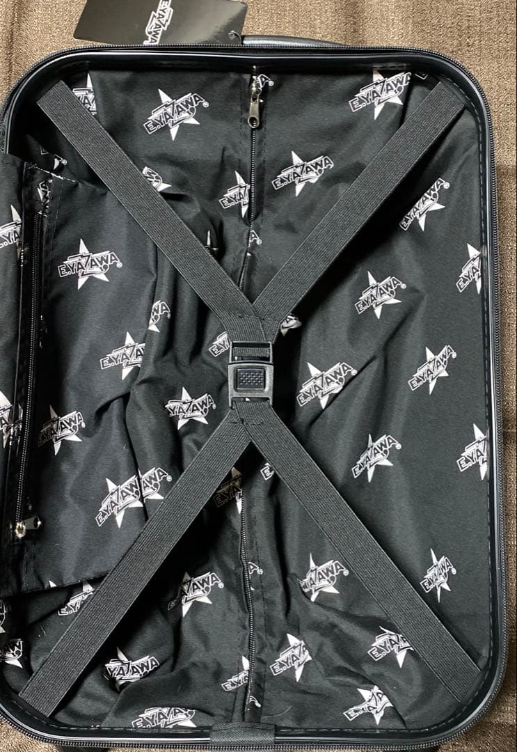 矢沢永吉キャリーケース！カミナリロゴ！専用箱付き！