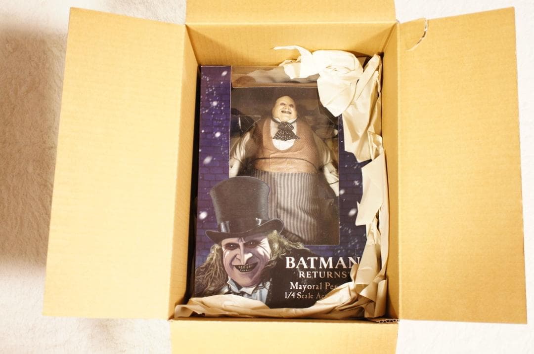 バットマン　ネカ　ペンギン　フィギュア　未開封