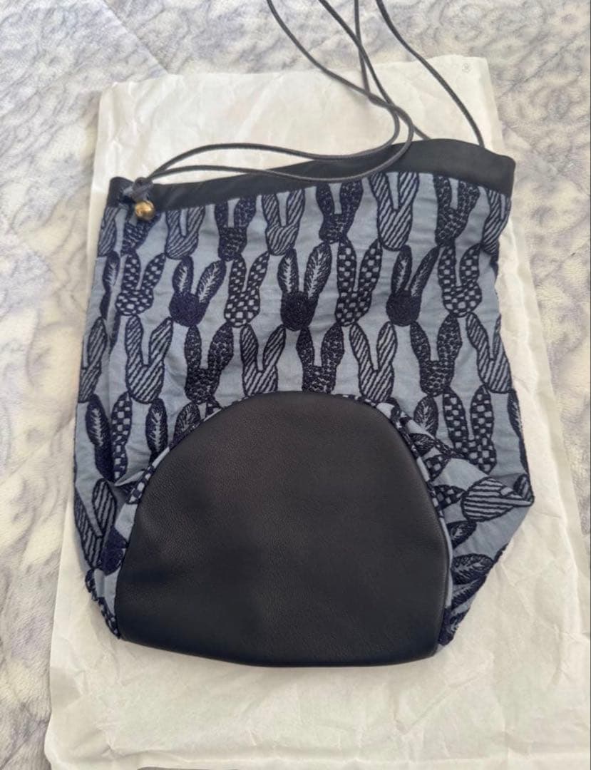 ミナペルホネン pommpia ポンピア drop pochette