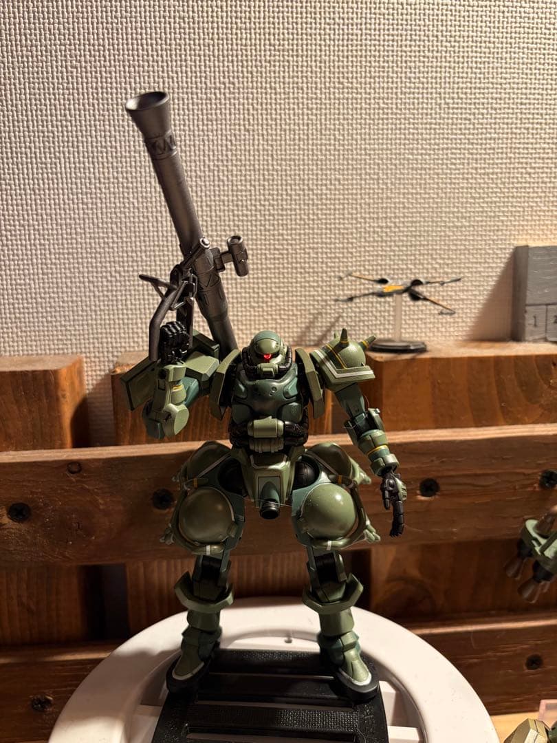 HG 1/144 GQザク 全塗装+LED仕様