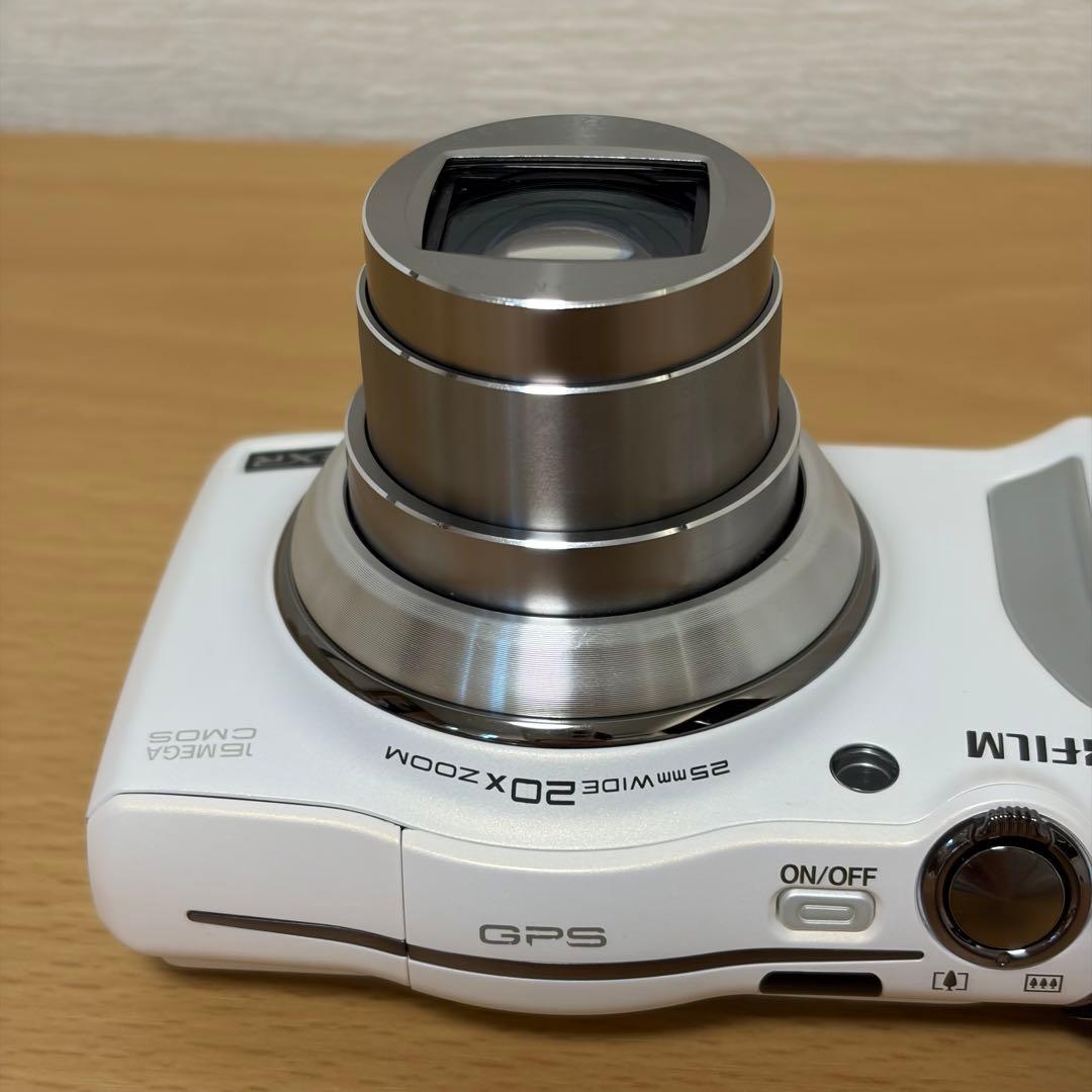 FUJIFILM FINEPIX F770EXR デジタルカメラ ホワイト