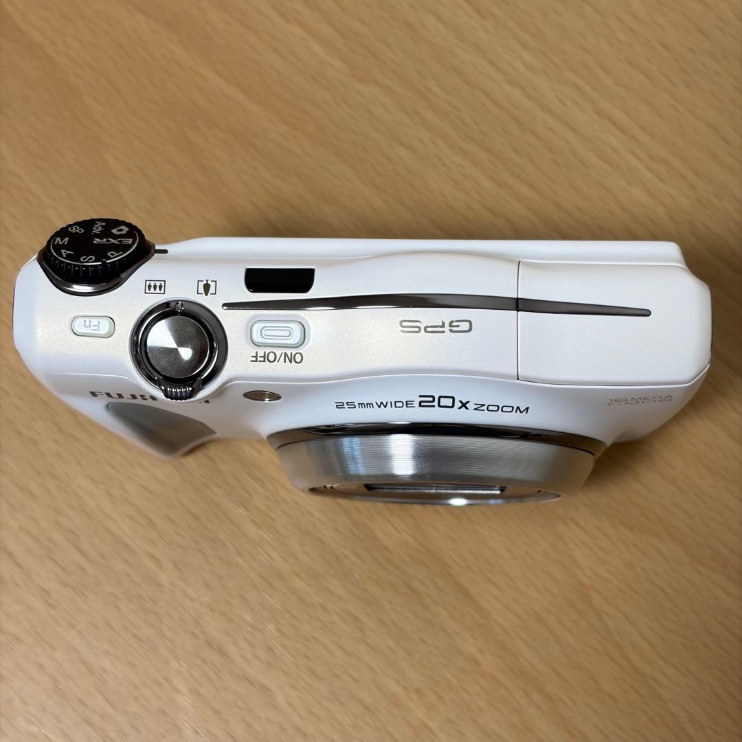 FUJIFILM FINEPIX F770EXR デジタルカメラ ホワイト