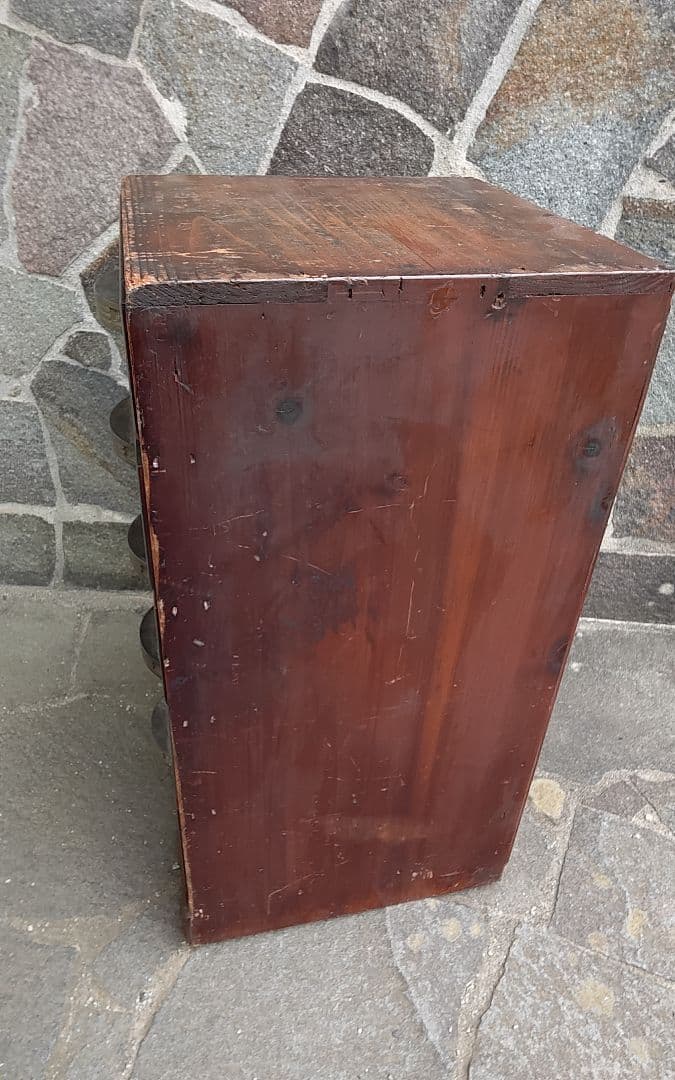 大正時代の収納家具　　アメリカンチックで渋め