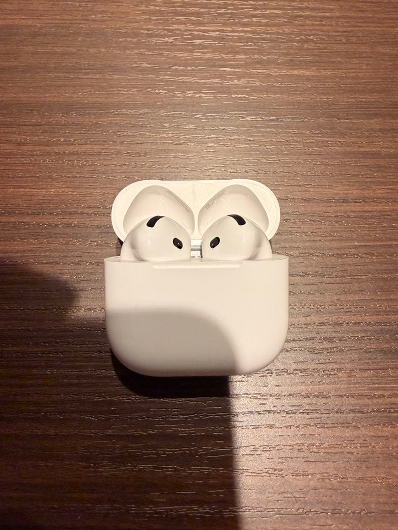 【難あり】apple AirPods4 アクティブノイズキャンセリング搭載モデル