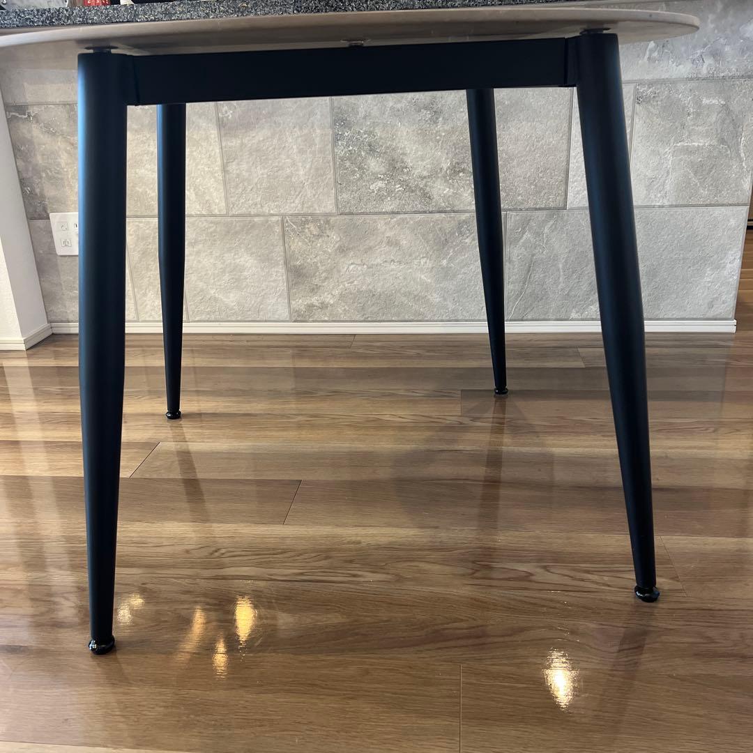 【12/5まで値下げ中！！】円形ダイニングテーブル 大理石風