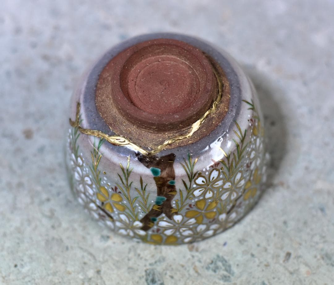 乾山写桜花文金継茶碗　金継　お茶道具／共箱