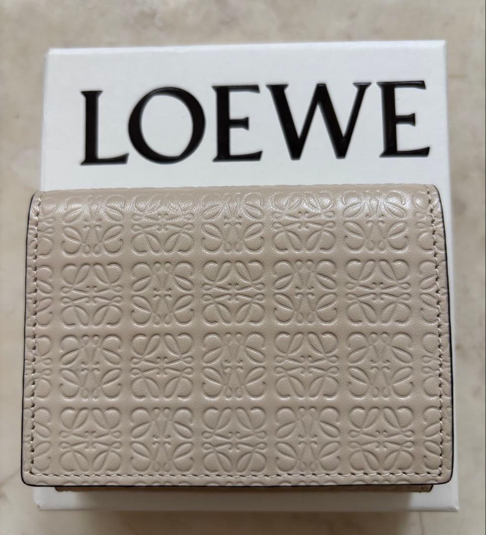 LOEWE　ロエベ　三つ折りウォレット