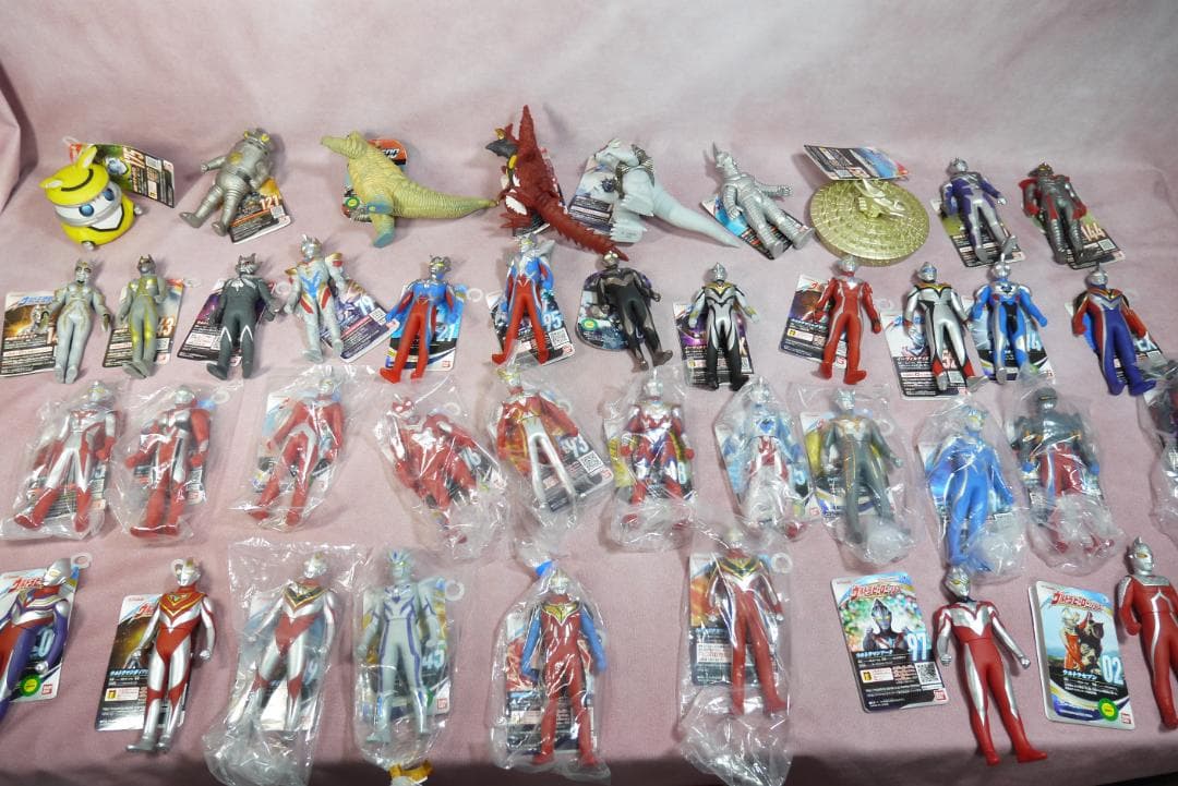 ウルトラヒーローシリーズ500　怪獣シリーズ500　タグ付きソフビ　40体セット