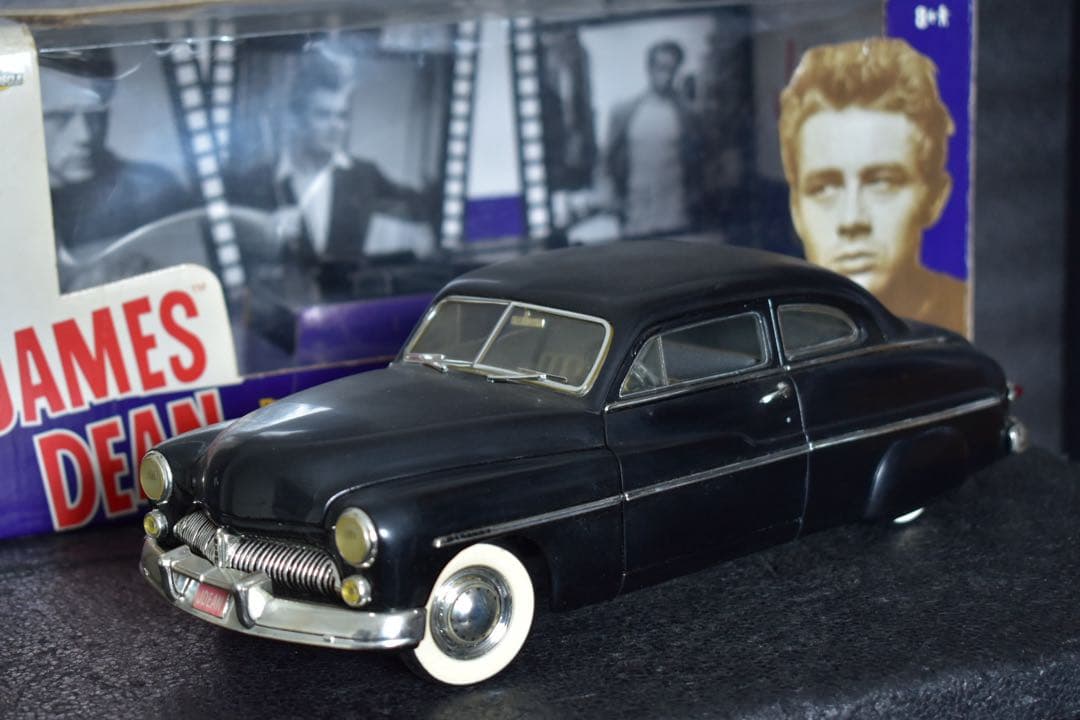 1/18 ERTL ジェームスディーン マーキュリー クーペ 理由なき反抗