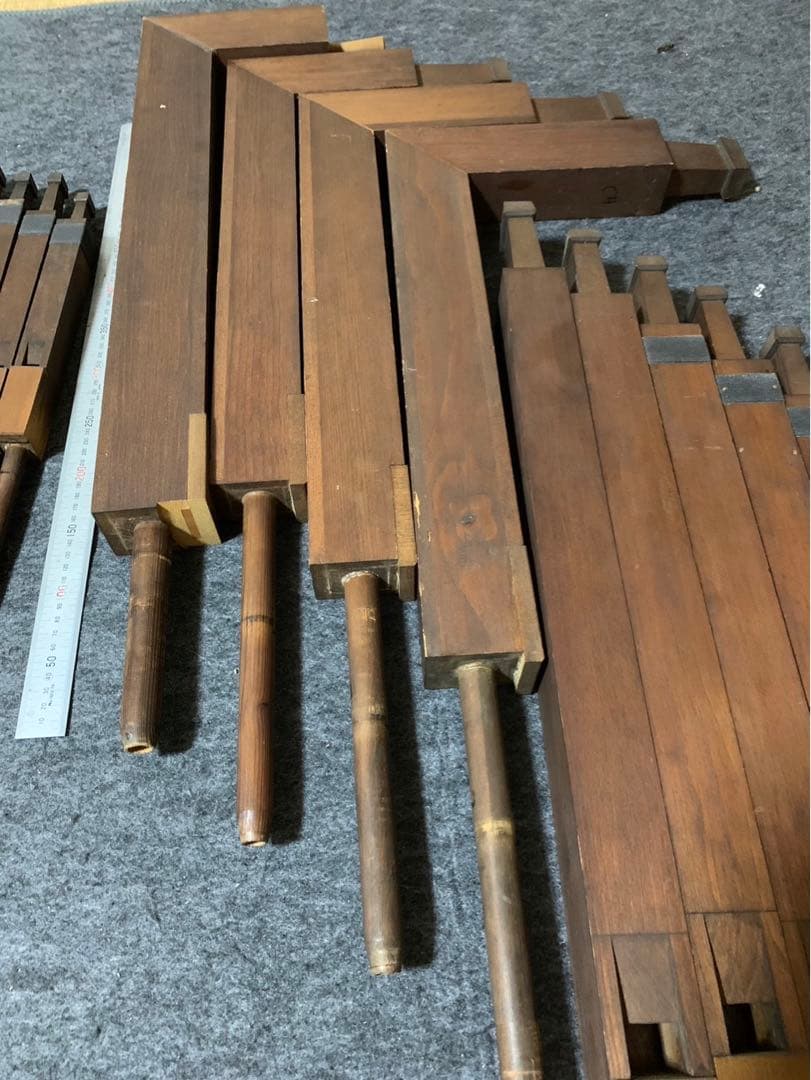 パイプオルガン　パイプ49本　 木製管37本　金属管12本