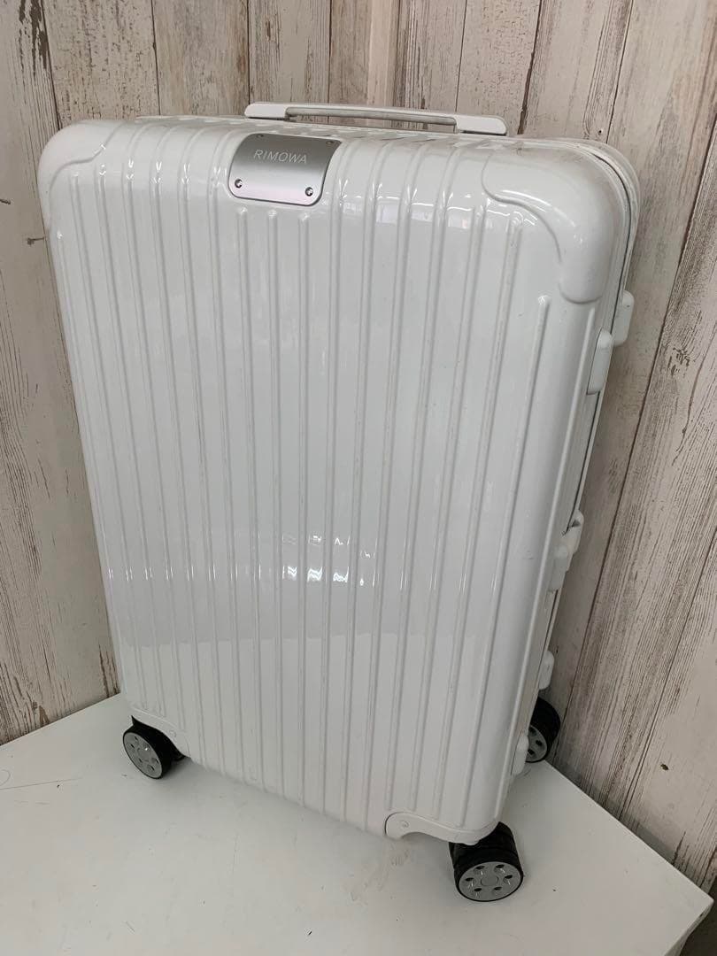 RIMOWA エッセンシャル　チェックインM