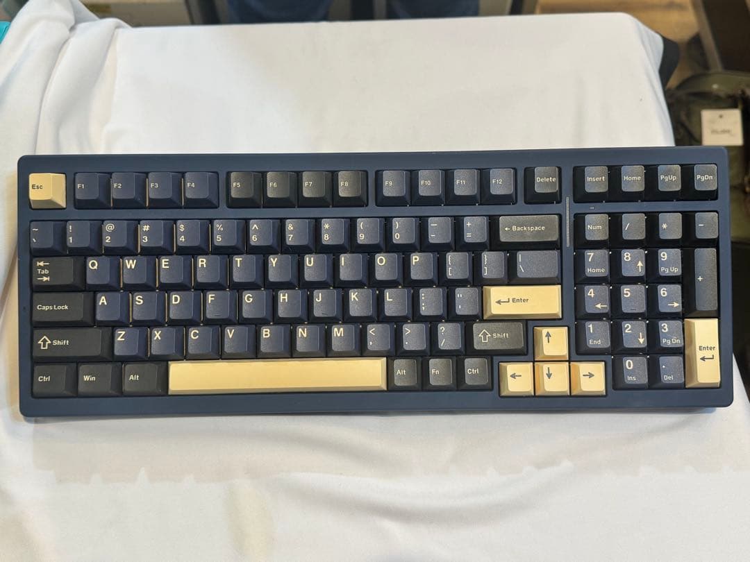 542＊VGN　S99　ワイヤレスメカニカルキーボード　ゲーミング　ネイビー