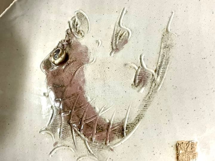 九谷焼作家市川清鱗　　海の幸小判皿　「鯛」